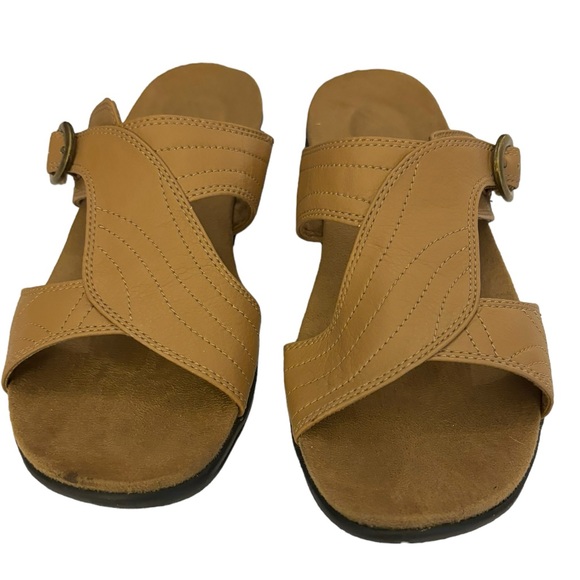 Easy Street Comfort Wave Women’s Tan Slip On Sandals Size‎ 11 - Picture 1 of 9